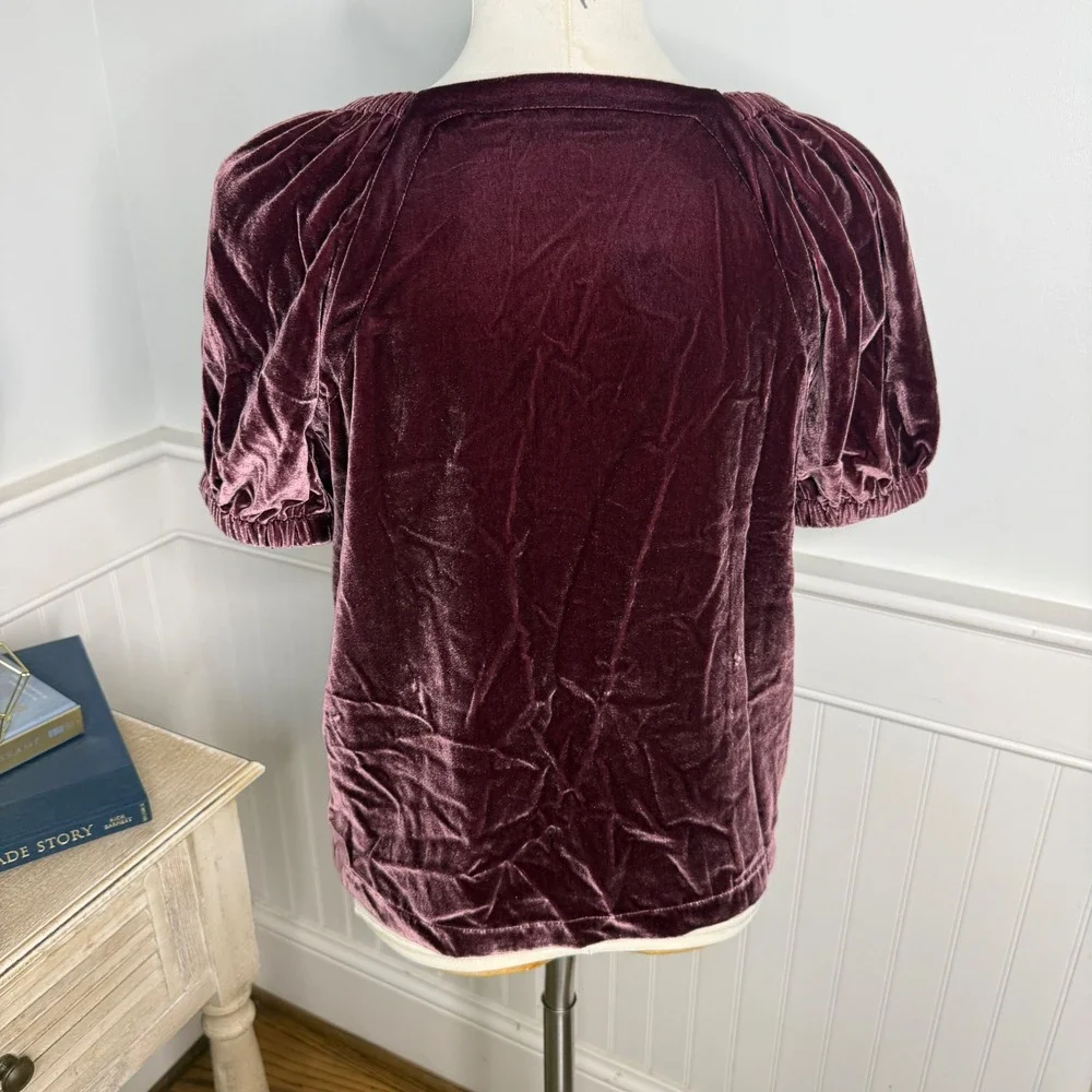 LOFT Petites Burgundy Velvet Sweetheart Puff Sleeve Top Small SP NWT
